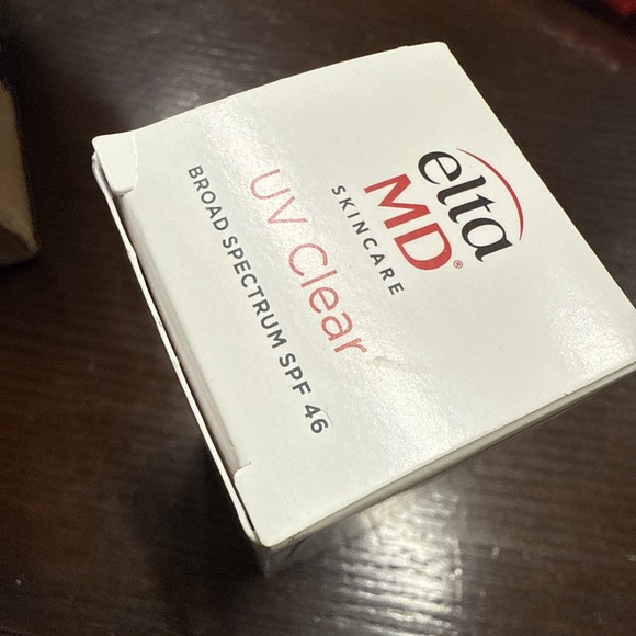 ELTA MD UV Clear Broad-Spectrum SPF 46 FACIAL SUNSCREEN 1.7‎ oz,  New exp 6/2026 - Picture 5 of 7